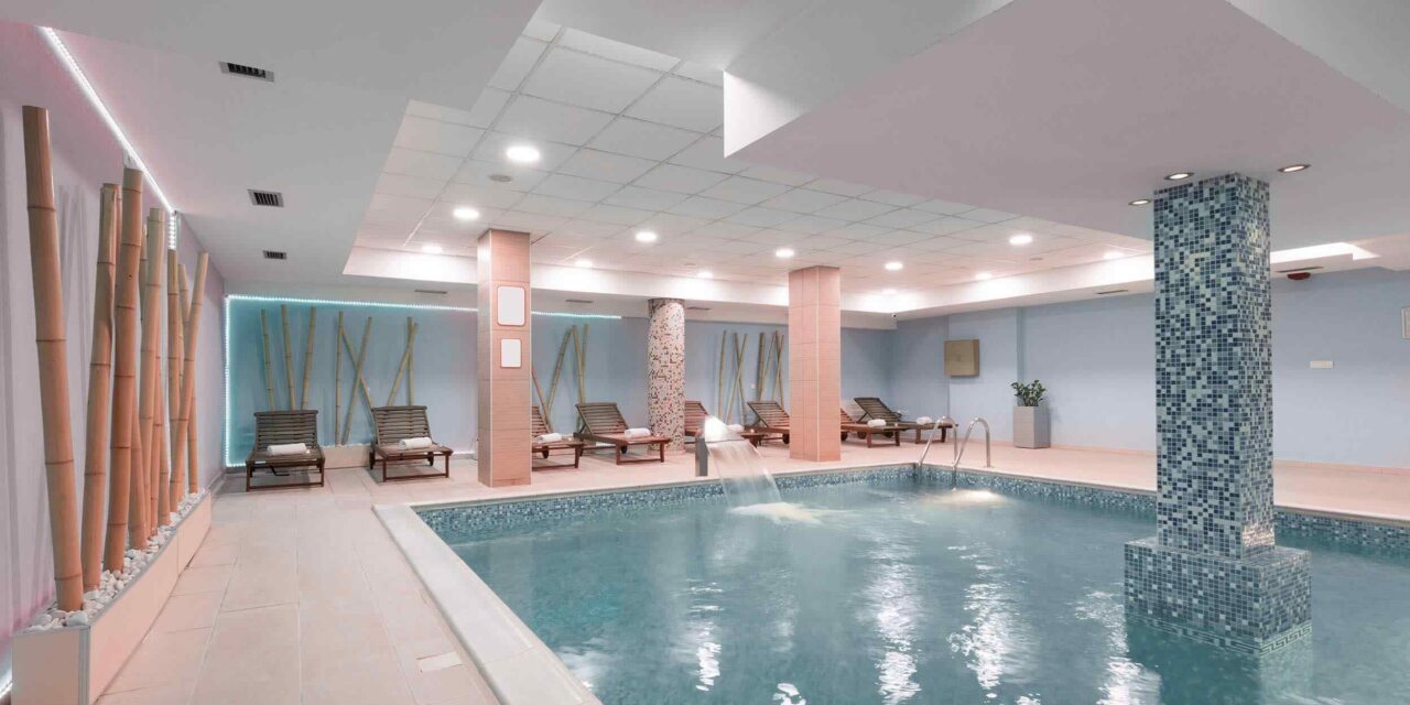 https://winnies.co.za/wp-content/uploads/2018/10/spa-pool-2-1280x640.jpg